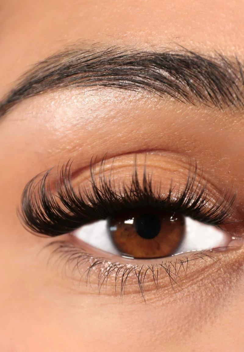 Elegance Express - Nail Art and Eyelash Studio